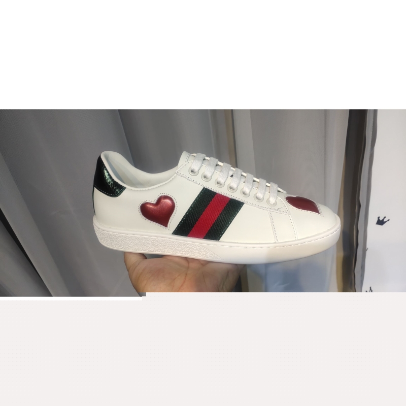 G*u*i casual shoes